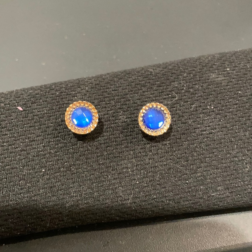 blue and gold round studs